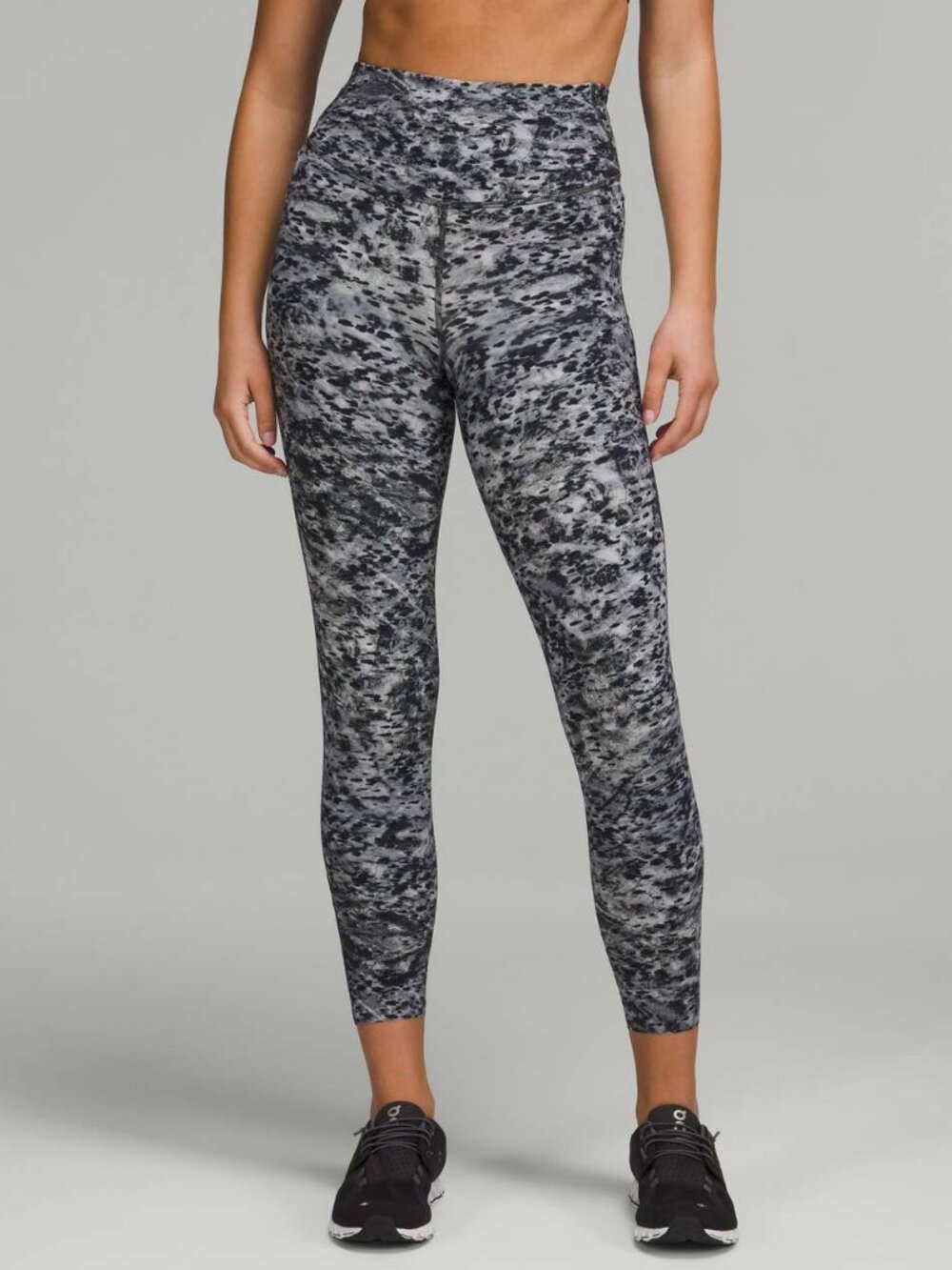 Lululemon Women's Base Pace High-Rise Tight - Black/Grey